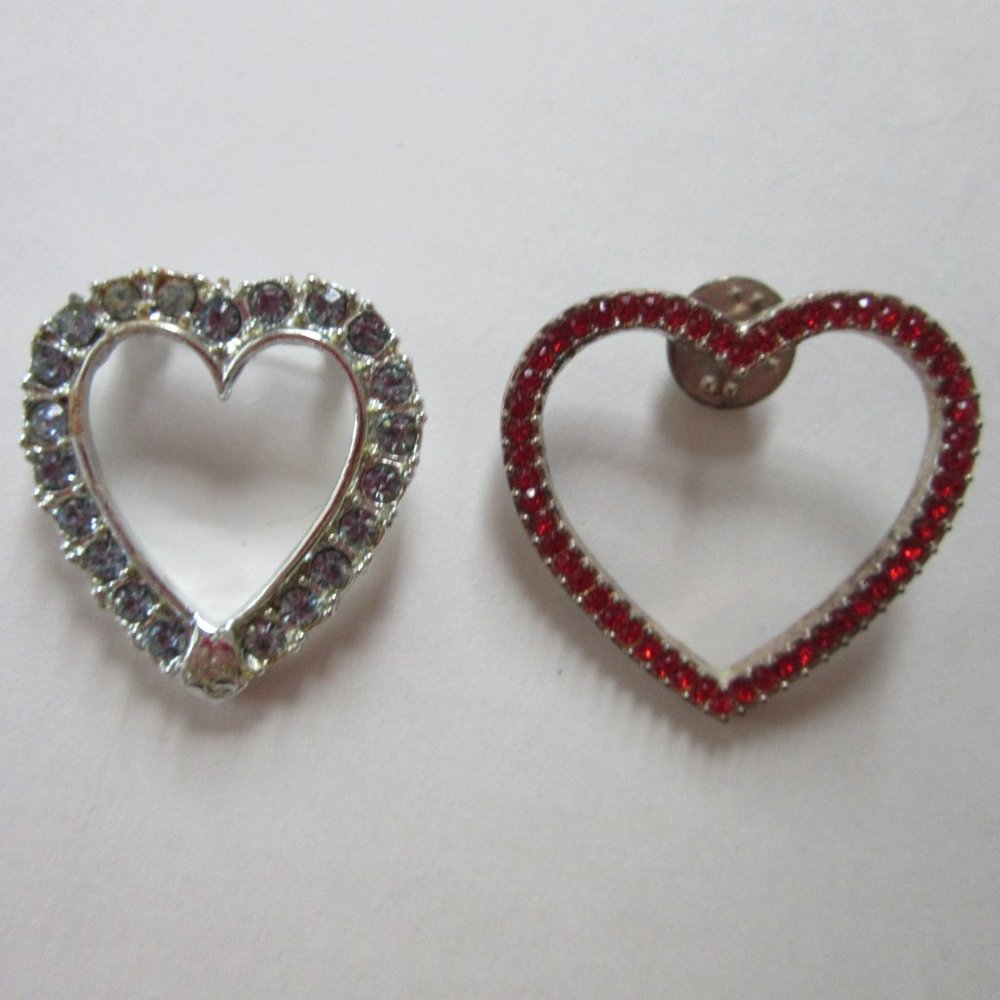 Pair of vintage heart pins red blue rhinestone